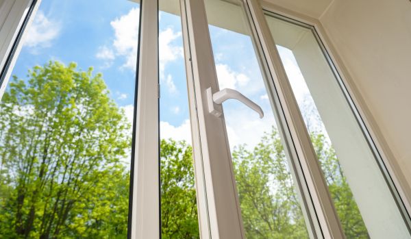 Cost of Window Glass Replacement in Lake Worth